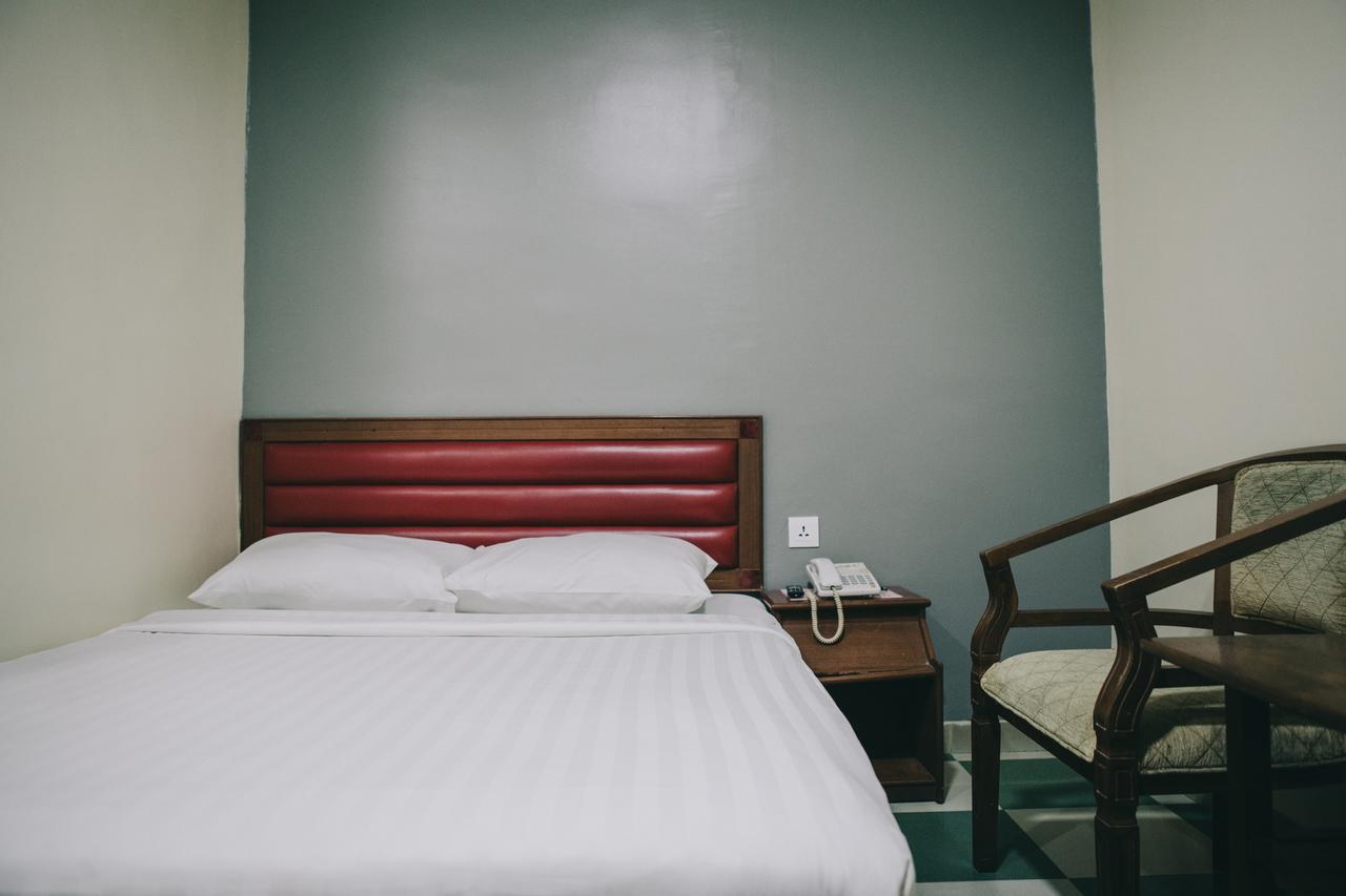 Hotel Gloris Batam Exterior foto